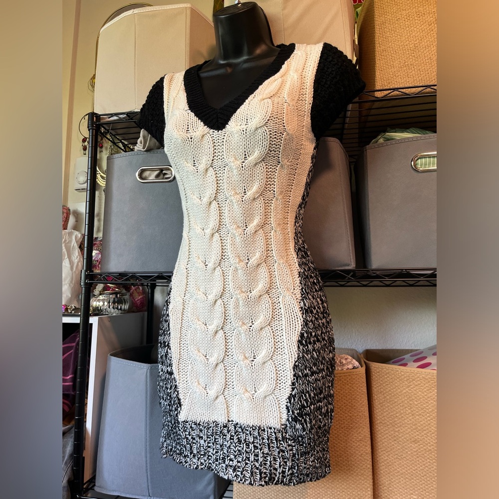 Knit Cable-Front V-Neck Sweater Dress - Black & Cream